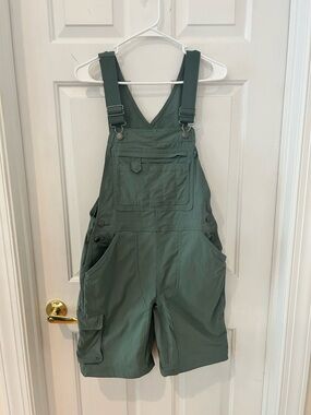 Duluth Trading Company Green Short Overalls / Shortalls